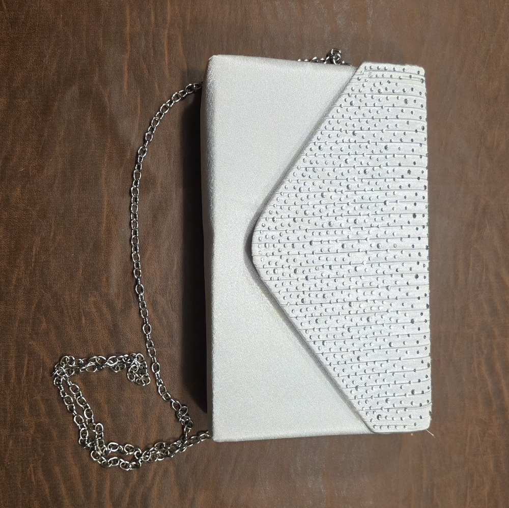 Elegant White Clutch with Chain Strap